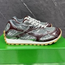 보테가 베네타 오르빗 스니커즈